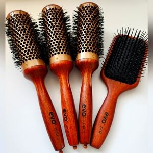 Evo 'Hank' nylon bristle round ceramic brushes w/ Bonus 'Pete' paddle brush!